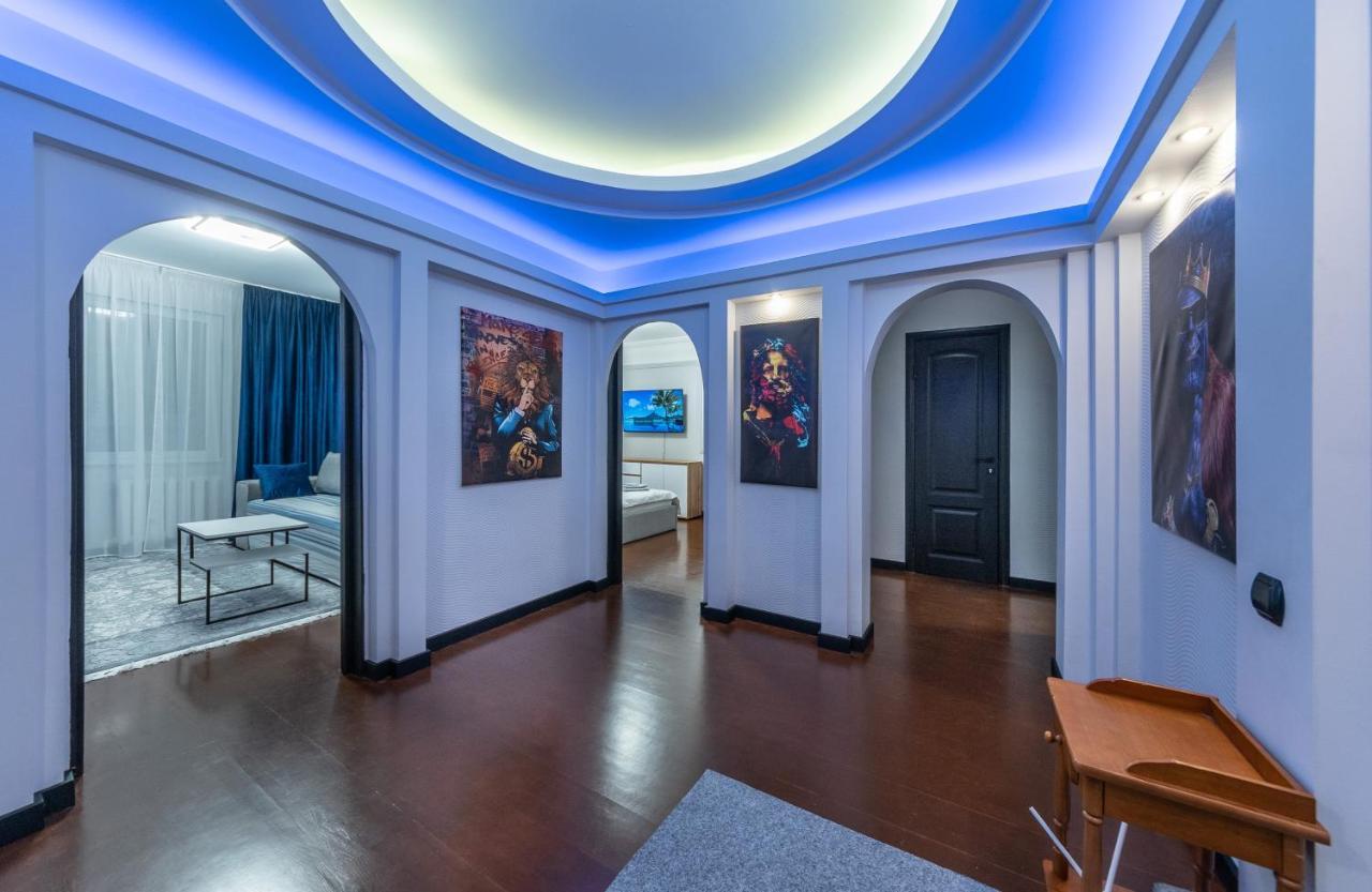 Modern 3 Bedroom Apartment Kiev Dış mekan fotoğraf